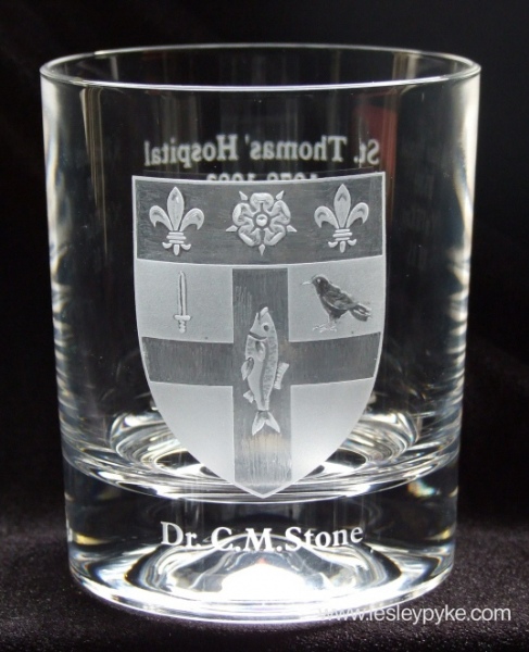 engraved-glass-coat-of-arms-3