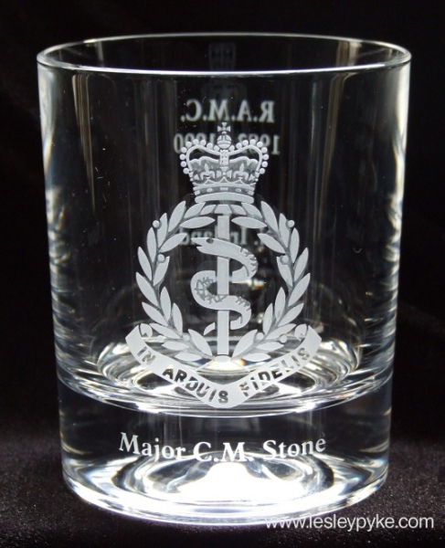 engraved-glass-coat-of-arms-5