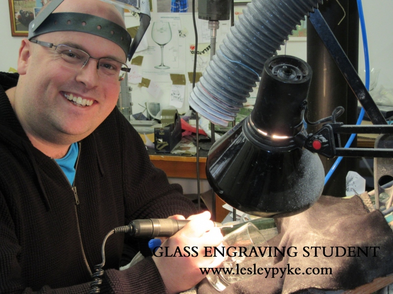 Glass engraving student