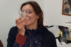 Glass engraving student