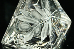 Princess-Caroline-engraved-perfume